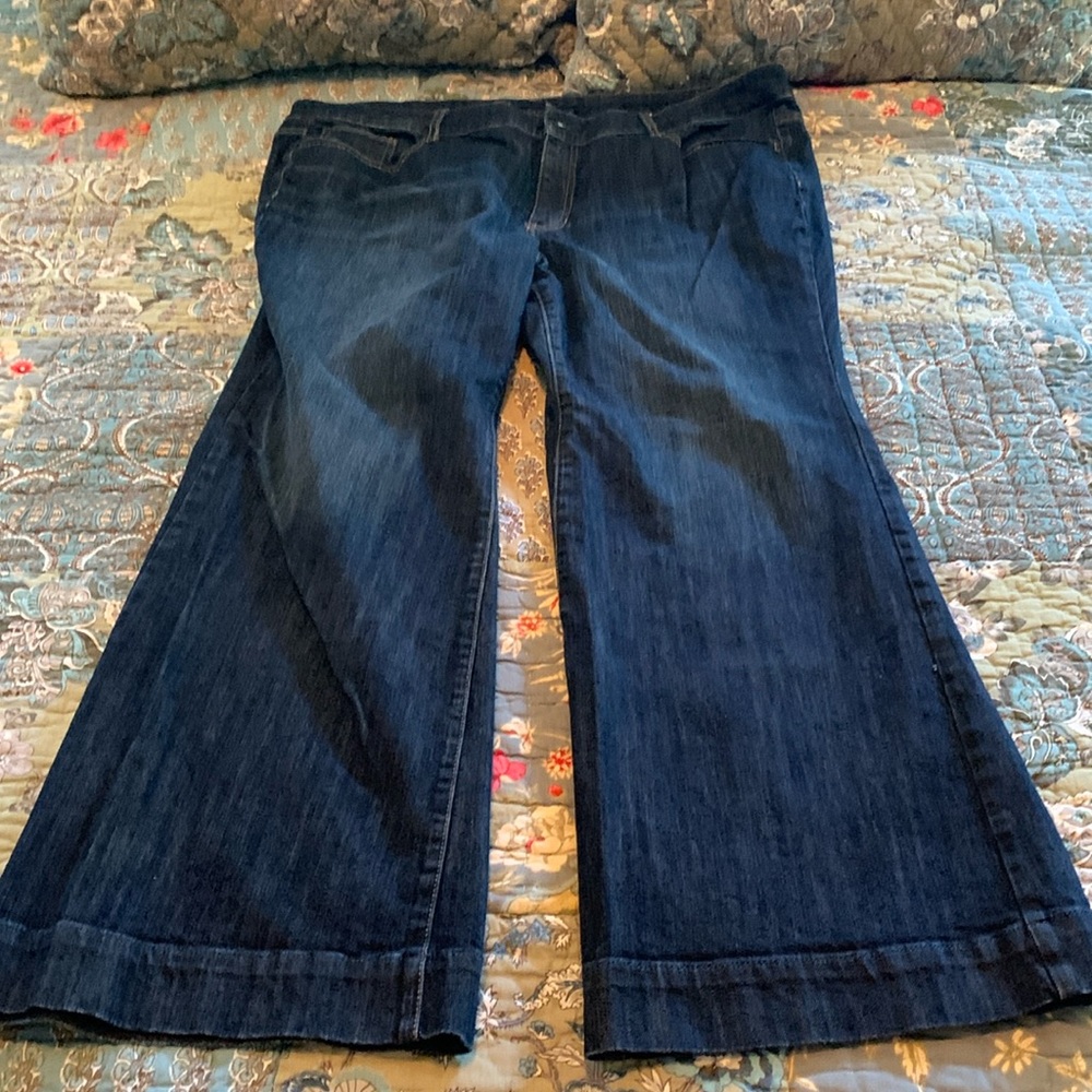 Calvin Klein dark wash wide leg trouser Size 22W